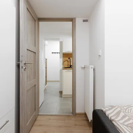 2 Bedrooms Near The Metro Apartment