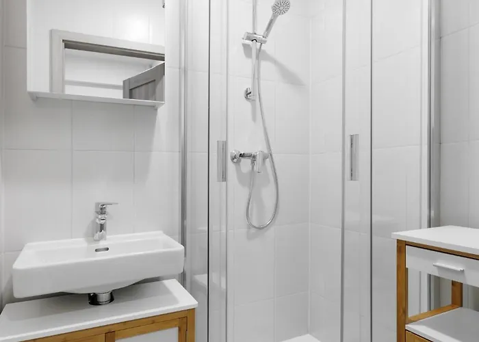 Lejlighed 2 Bedrooms Near The Metro *