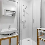 Apartment 2 Bedrooms Near The Metro *